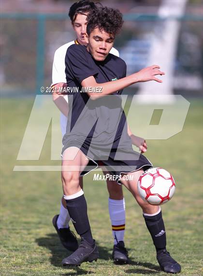 Thumbnail 2 in Royal vs Simi Valley photogallery.