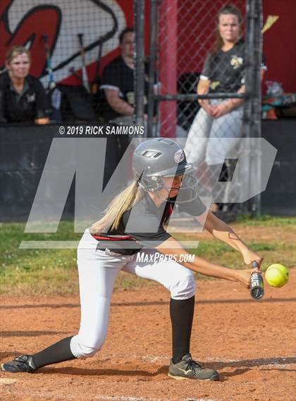 Thumbnail 2 in Hayesville @ West Montgomery (NCHSAA 1st Round Playoff) photogallery.