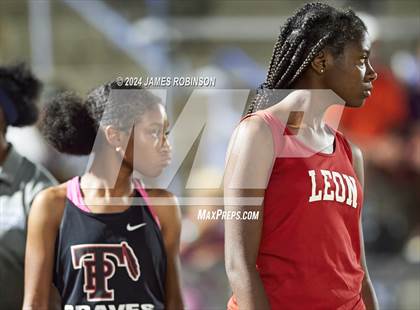 Thumbnail 1 in FHSAA 3A Region 1 (4 x 400 Meter) photogallery.