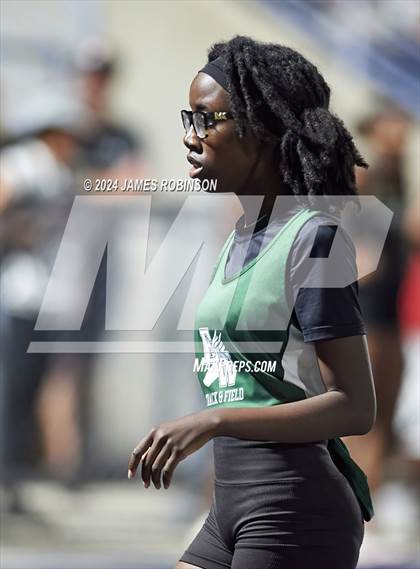 Thumbnail 2 in FHSAA 3A Region 1 (4 x 400 Meter) photogallery.