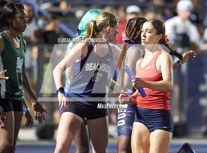 Thumbnail 3 in FHSAA 3A Region 1 (4 x 400 Meter) photogallery.