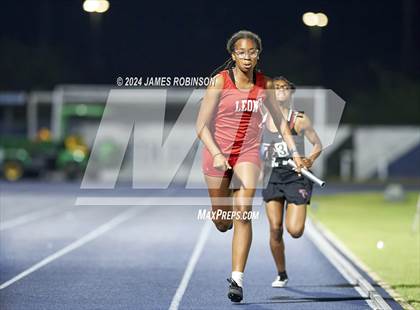 Thumbnail 3 in FHSAA 3A Region 1 (4 x 400 Meter) photogallery.