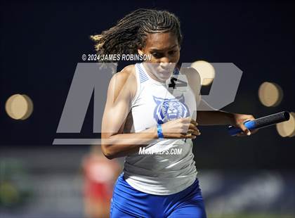 Thumbnail 1 in FHSAA 3A Region 1 (4 x 400 Meter) photogallery.