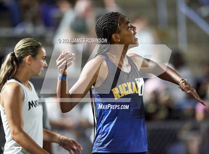 Thumbnail 1 in FHSAA 3A Region 1 (4 x 400 Meter) photogallery.