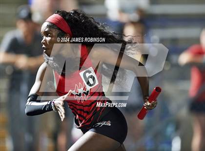 Thumbnail 3 in FHSAA 3A Region 1 (4 x 400 Meter) photogallery.