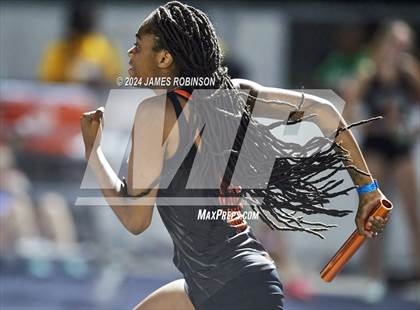 Thumbnail 3 in FHSAA 3A Region 1 (4 x 400 Meter) photogallery.