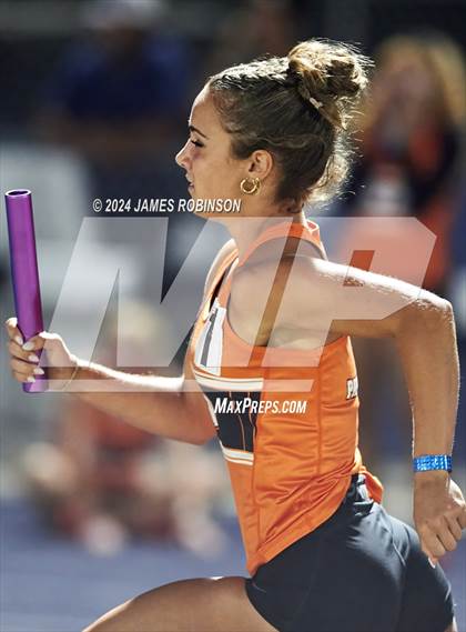 Thumbnail 3 in FHSAA 3A Region 1 (4 x 400 Meter) photogallery.
