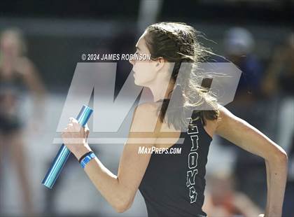 Thumbnail 2 in FHSAA 3A Region 1 (4 x 400 Meter) photogallery.