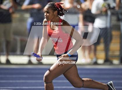 Thumbnail 3 in FHSAA 3A Region 1 (4 x 400 Meter) photogallery.