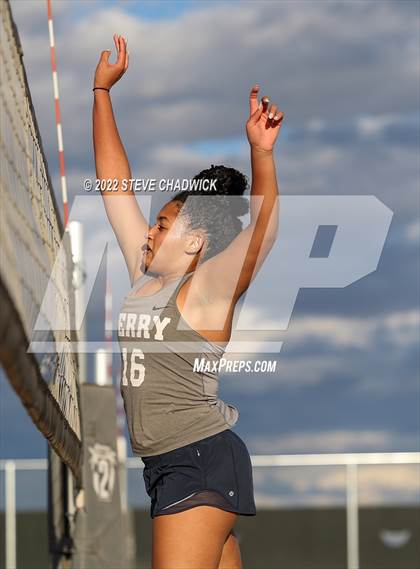 Thumbnail 3 in Mountain View vs Perry at Casteel photogallery.