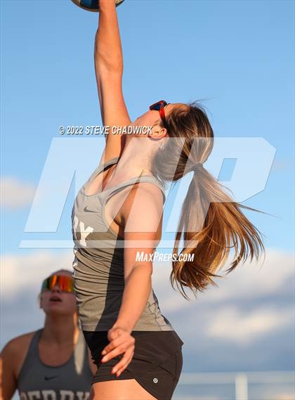 Thumbnail 2 in Mountain View vs Perry at Casteel photogallery.