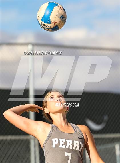 Thumbnail 2 in Mountain View vs Perry at Casteel photogallery.