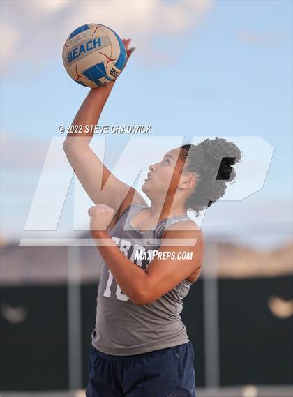 Thumbnail 2 in Mountain View vs Perry at Casteel photogallery.
