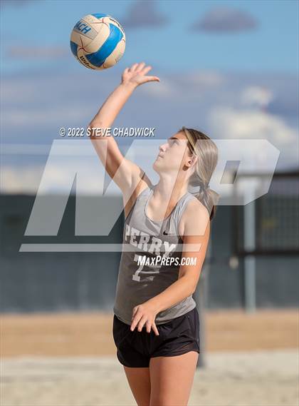 Thumbnail 2 in Mountain View vs Perry at Casteel photogallery.
