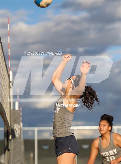 Thumbnail 1 in Mountain View vs Perry at Casteel photogallery.