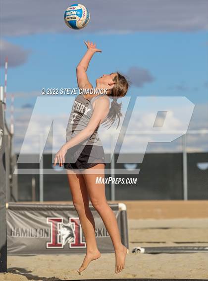 Thumbnail 3 in Mountain View vs Perry at Casteel photogallery.