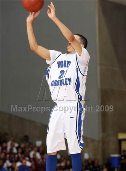 Thumbnail 3 in North Crowley @ Cedar Hill (Texas 5A Region 1 Semifinal) photogallery.
