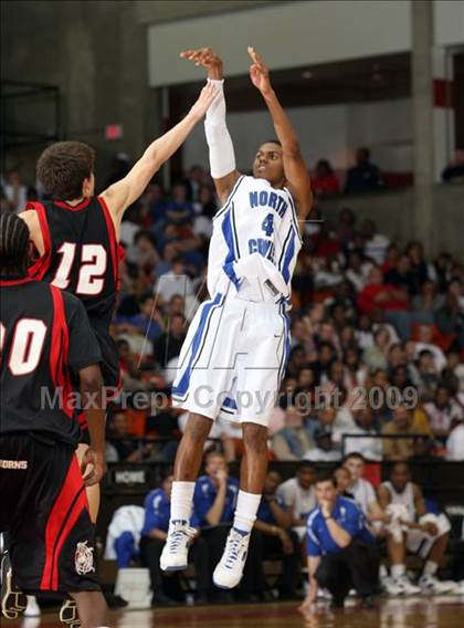 Thumbnail 1 in North Crowley @ Cedar Hill (Texas 5A Region 1 Semifinal) photogallery.