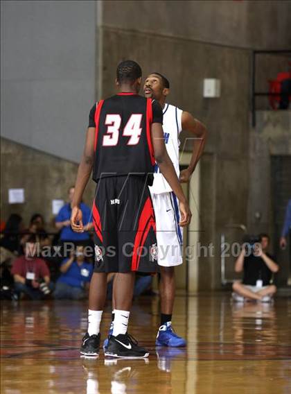 Thumbnail 1 in North Crowley @ Cedar Hill (Texas 5A Region 1 Semifinal) photogallery.