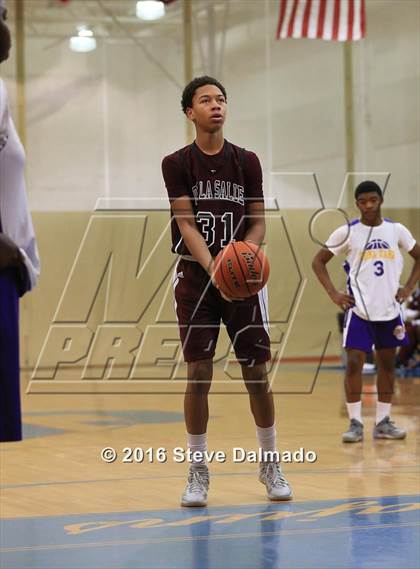 Thumbnail 2 in Edna Karr vs De La Salle (Country Day Freshman Tournament) photogallery.