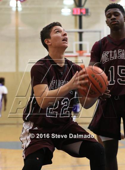 Thumbnail 2 in Edna Karr vs De La Salle (Country Day Freshman Tournament) photogallery.