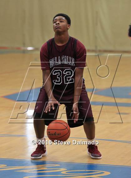 Thumbnail 2 in Edna Karr vs De La Salle (Country Day Freshman Tournament) photogallery.