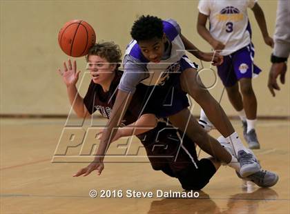 Thumbnail 1 in Edna Karr vs De La Salle (Country Day Freshman Tournament) photogallery.