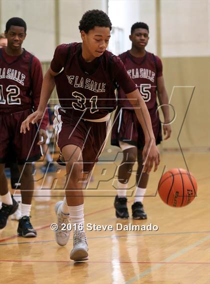 Thumbnail 1 in Edna Karr vs De La Salle (Country Day Freshman Tournament) photogallery.