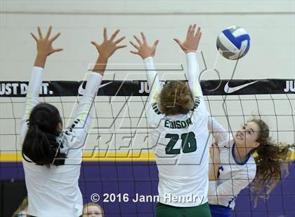 Thumbnail 2 in St. Ignatius vs. Edison (Durango Fall Classic) photogallery.