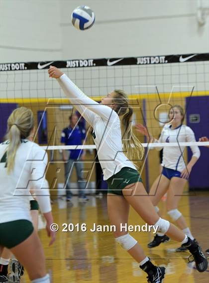 Thumbnail 1 in St. Ignatius vs. Edison (Durango Fall Classic) photogallery.