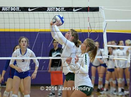 Thumbnail 3 in St. Ignatius vs. Edison (Durango Fall Classic) photogallery.