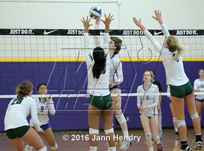 Thumbnail 1 in St. Ignatius vs. Edison (Durango Fall Classic) photogallery.