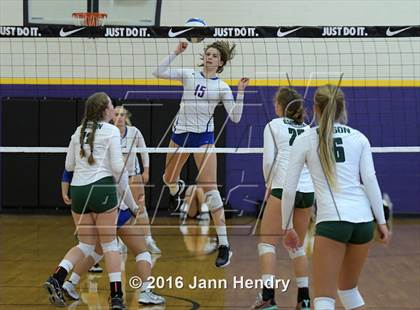 Thumbnail 2 in St. Ignatius vs. Edison (Durango Fall Classic) photogallery.