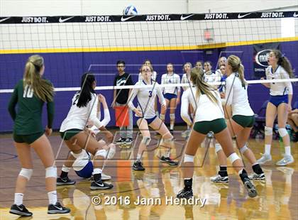 Thumbnail 3 in St. Ignatius vs. Edison (Durango Fall Classic) photogallery.