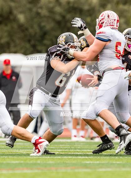 Thumbnail 2 in Orange Lutheran @ JSerra Catholic photogallery.