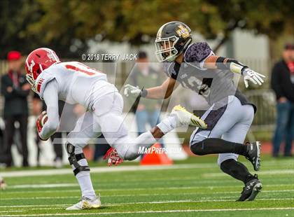 Thumbnail 1 in Orange Lutheran @ JSerra Catholic photogallery.
