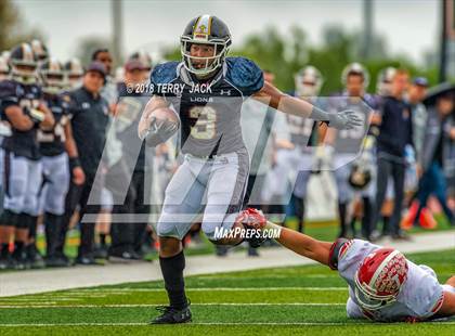 Thumbnail 3 in Orange Lutheran @ JSerra Catholic photogallery.