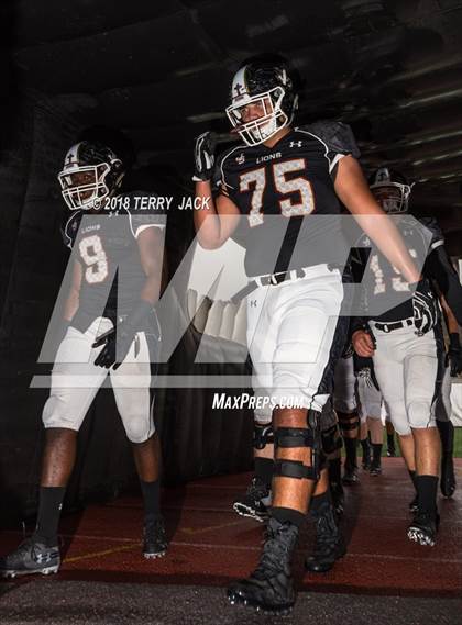 Thumbnail 3 in Orange Lutheran @ JSerra Catholic photogallery.