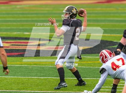 Thumbnail 2 in Orange Lutheran @ JSerra Catholic photogallery.