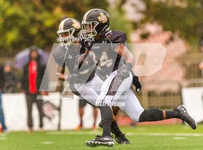 Thumbnail 2 in Orange Lutheran @ JSerra Catholic photogallery.