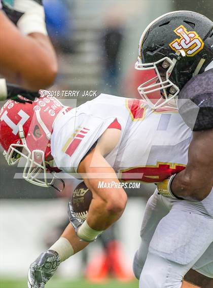 Thumbnail 1 in Orange Lutheran @ JSerra Catholic photogallery.