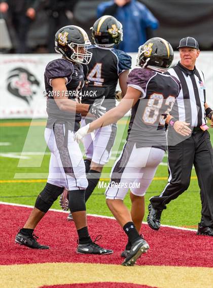 Thumbnail 1 in Orange Lutheran @ JSerra Catholic photogallery.
