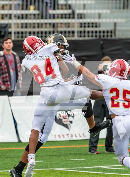 Thumbnail 2 in Orange Lutheran @ JSerra Catholic photogallery.