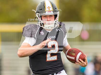 Thumbnail 2 in Orange Lutheran @ JSerra Catholic photogallery.