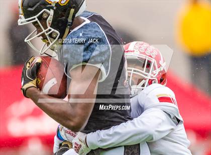 Thumbnail 3 in Orange Lutheran @ JSerra Catholic photogallery.