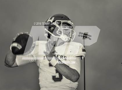 Thumbnail 3 in Orange Lutheran @ JSerra Catholic photogallery.