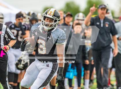 Thumbnail 1 in Orange Lutheran @ JSerra Catholic photogallery.