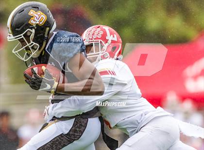 Thumbnail 2 in Orange Lutheran @ JSerra Catholic photogallery.