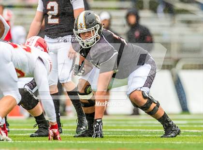 Thumbnail 2 in Orange Lutheran @ JSerra Catholic photogallery.