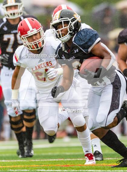 Thumbnail 1 in Orange Lutheran @ JSerra Catholic photogallery.